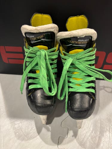 Bauer Supreme S27 Hockey Skates Regular Width Size 2.5 (Used)