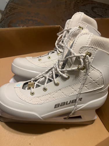 2024 Bauer Hockey Skates Regular Width 7 (Used)