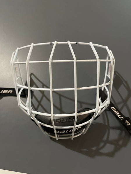 Medium Bauer Profile II Facemask Full Cage (Used)