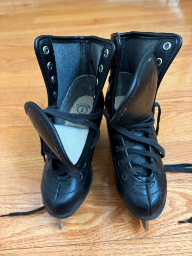 Figure Skates Junior 1 (Used)