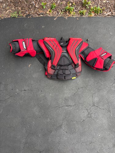 Small Bauer Vapor X2.9 Goalie Chest Protector (Used)