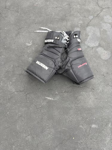 Junior Medium Vaughn Velocity V10 Hockey Goalie Pants (Used)