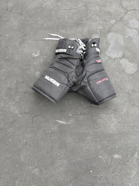 Junior Medium Vaughn Velocity V10 Hockey Goalie Pants (Used)