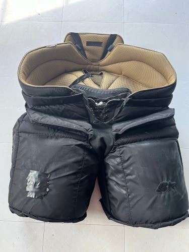 Senior Medium Brian's Hockey Goalie Pants Pro Stock (Used)
