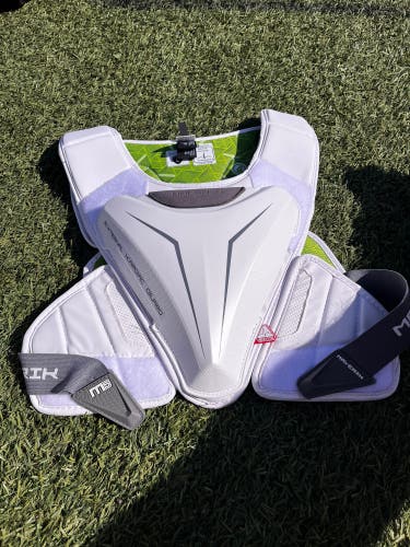 Large Adult Maverik MAX EKG Shoulder Pads (New)
