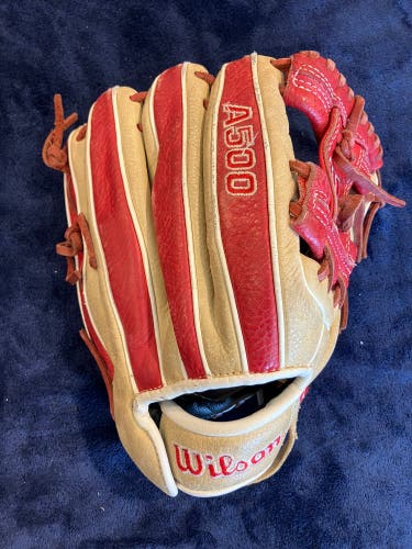 Red Wilson A500 RH Infield Baseball Glove 11" (Used)