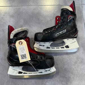 Youth Bauer Vapor X500 Hockey Skates Regular Width 11 (Used)