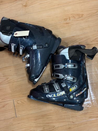 Women’s Salomon Evolution 8.0 All Mountain Ski Boots Soft Flex (Used)