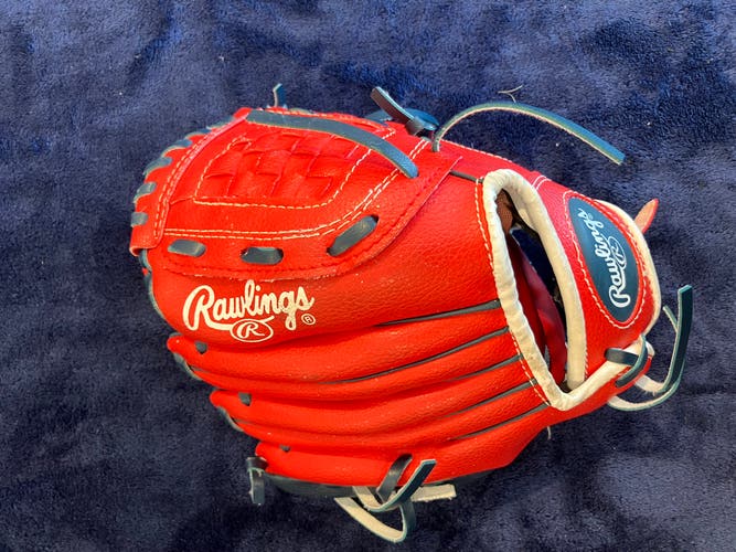 Red Rawlings Player series RH Pitcher's Baseball Glove 9" (Used)