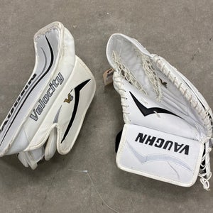 White Youth Vaughn Velocity V6 Goalie Gloves & Blockers Regular (Used)