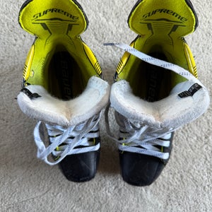 2022 Bauer Supreme M4 Hockey Skates Pro Stock 8 (Used)