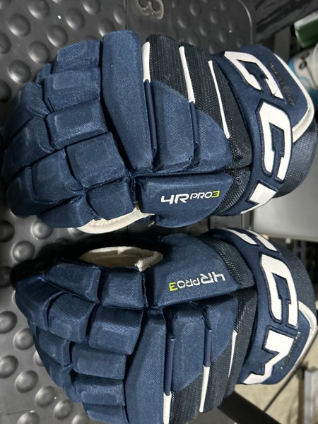 CCM Tacks 4 Roll Gloves 13" (Used)