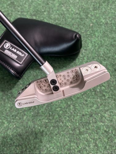 Gray Men's L.A.B. Golf Link 1 Blade Right Handed Putter 35" (New)