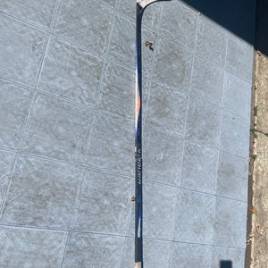 *Broken* Senior Bauer Vapor FlyLite Right Handed Hockey Stick P28 (Used)