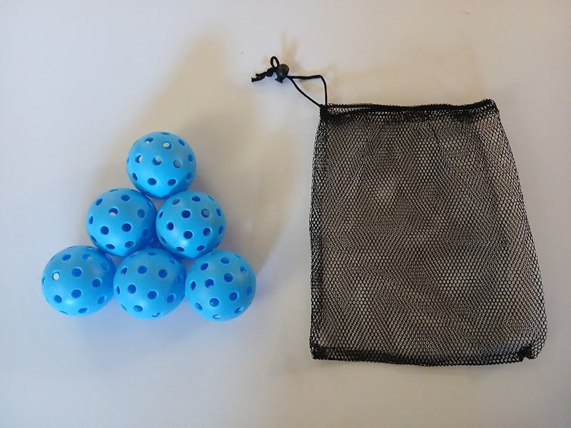 Set of 6 Pickleballs with Carrying Bag