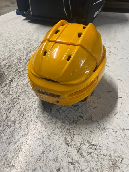 Large Bauer Re-Akt 100 Helmet (Used)