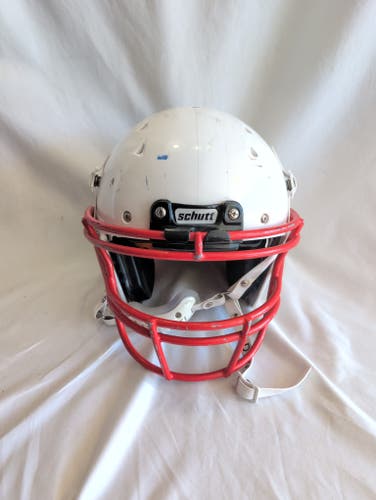 Medium Youth Schutt Recruit R3 Helmet (Used)