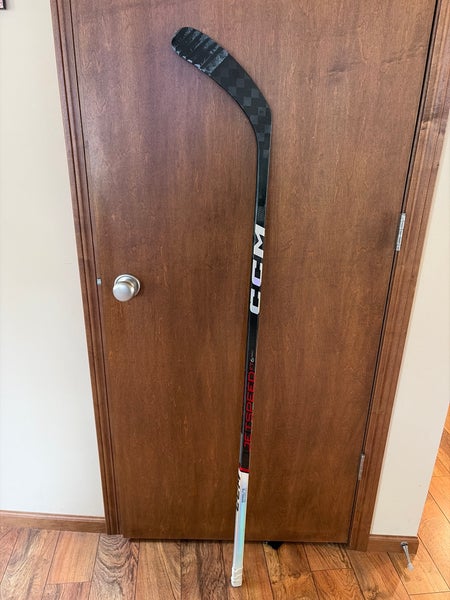 Junior CCM Jetspeed FT6 Pro Right Handed Hockey Stick P29 (Used)