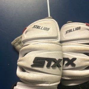 Medium Adult STX Stallion 500 Arm Pads (Used)