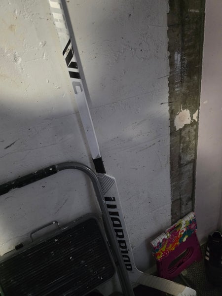 Warrior Ritual V1 SR Regular Goalie Stick 26" Paddle (Used)
