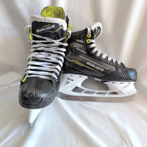 Bauer Supreme M30 Hockey Skates Regular Width Size 4.5 (Used)