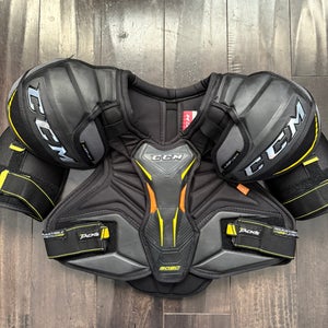 CCM Tacks 9080 Shoulder Pads Senior Medium