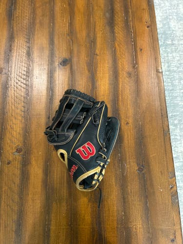 2021 Wilson A2000 RH Infield Softball Glove 12" (Used)