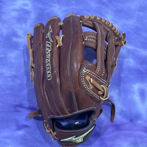 Brown Mizuno MVP RH Outfield Baseball Glove 13" (Used)