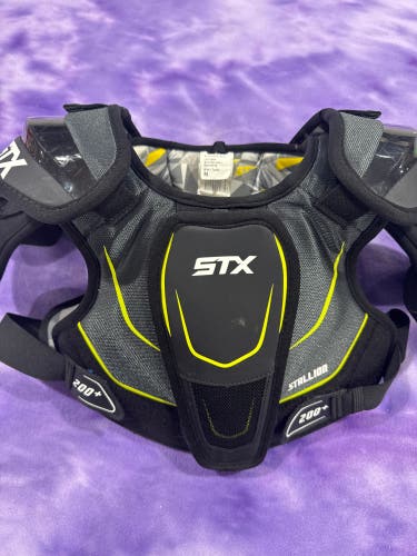 Medium Youth STX Stallion 200+ Shoulder Pads (Used)