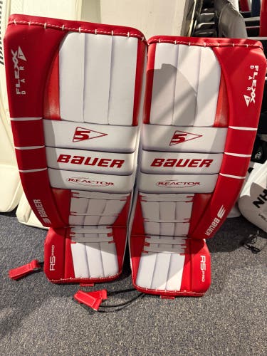 31”Bauer Reactor R5 Pro Goalie Leg Pads (New)