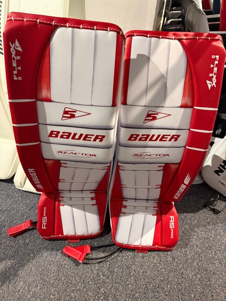 31”Bauer Reactor R5 Pro Goalie Leg Pads (New)