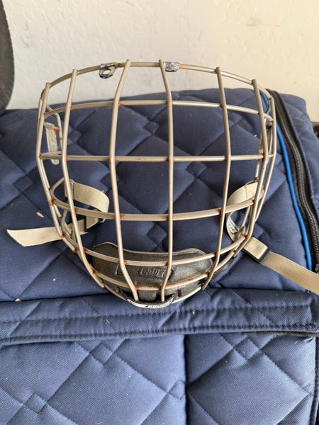 Large Bauer True Vision Full Cage (Used)