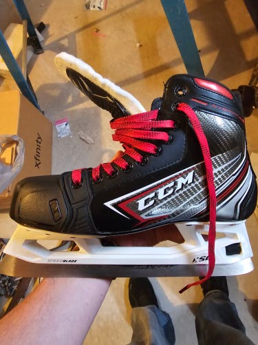 CCM Jetspeed FT460 Hockey Goalie Skates Regular Width 8 (Used)