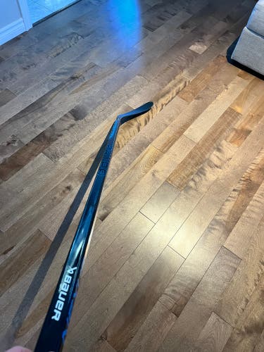 Senior Bauer Nexus E5 Pro Right Handed Hockey Stick P28 (Used)