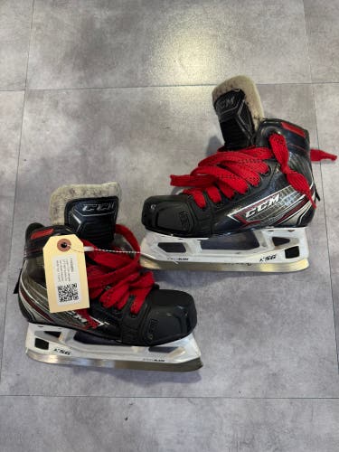 Junior CCM Jetspeed FT460 Hockey Goalie Skates | Size 1 Regular