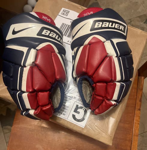 Bauer vapor XVl jr 11” gloves