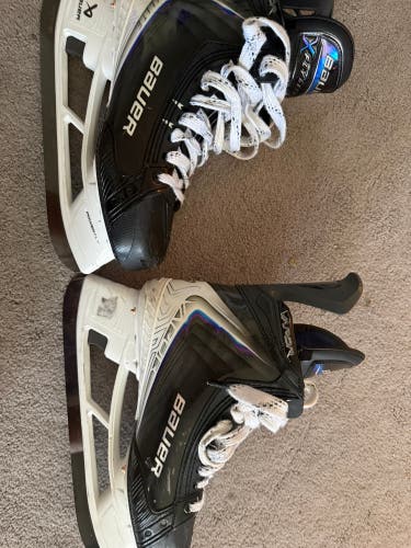2025 Bauer Vapor Flylite Hockey Skates 9 (Used)
