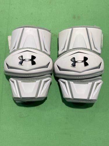 Used Medium Under Armour Revenant Elbow Pads