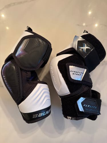 Bauer X Flylite Elbow Pads (Used 1x) Junior Small