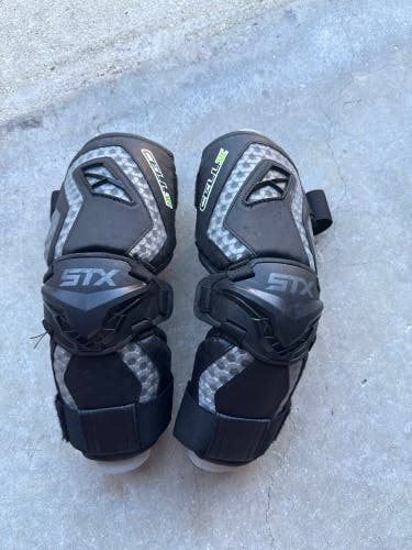 Medium Adult STX Cell VI Arm Pads (Used)