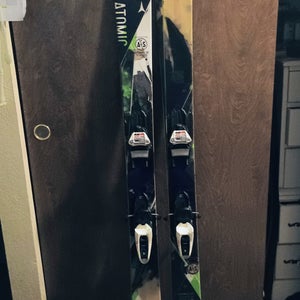 2015 172 cm Atomic Automatic Skis With Bindings Max Din 11 (Used)
