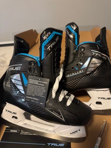 True Catalyst 5X4 Hockey Skates Wide Width 6.5 (New)