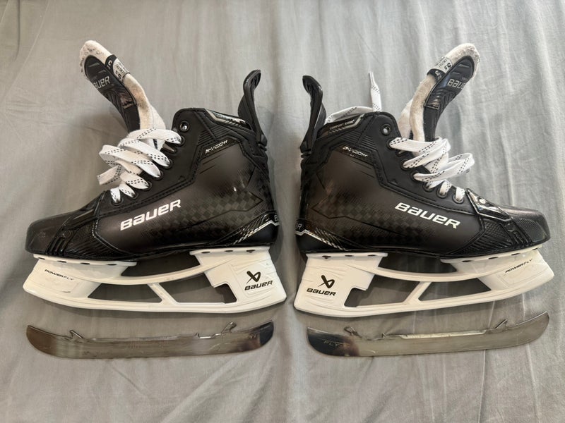 Bauer Supreme Shadow Hockey Skates 5.5, Fit 3, Intermediate (Used)