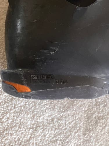 Mondo 27 & 27.5 HEAD Edge Ski Boots (Used)