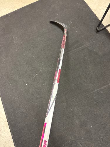 NEW Intermediate Bauer Miami Vice Twitch RH Hockey Stick P28
