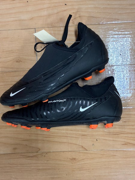 Black Men's Size M 8.0 (W 9.0) Nike Phantom GX Cleats Molded Cleats (Used)