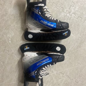 Bauer Vapor Hyperlite 2 Hockey Skates Regular Width 9 (Used)