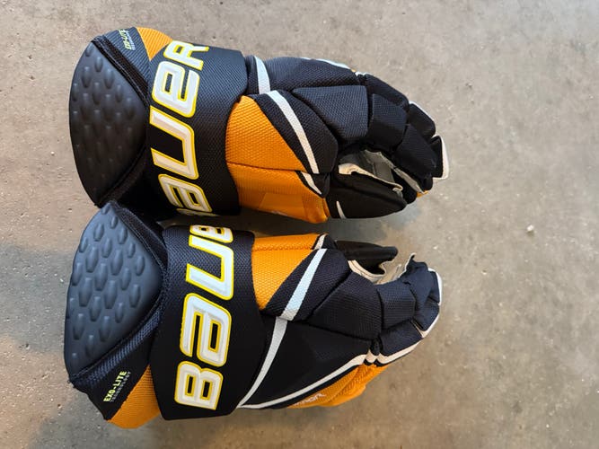 Bauer Vapor Hyperlite Gloves 14" (Used)