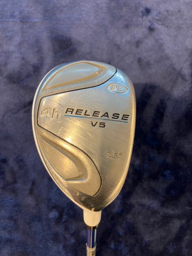 Junior US Kids Golf Hybrid Right Handed Regular Flex 4H (Used)
