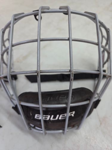 Small Bauer Profile II Facemask (Used)